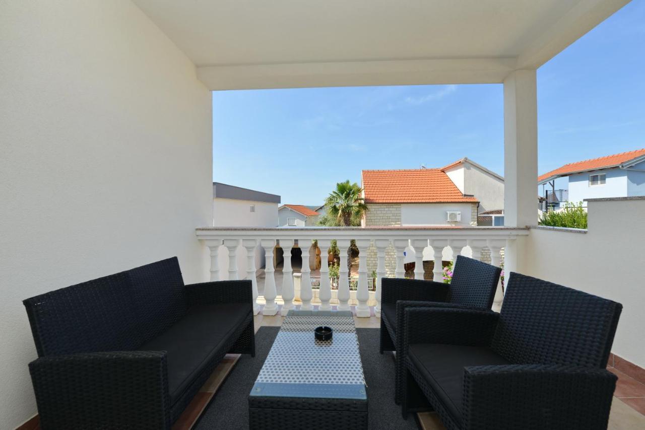 Apartmani L&R Bibinje Exterior photo